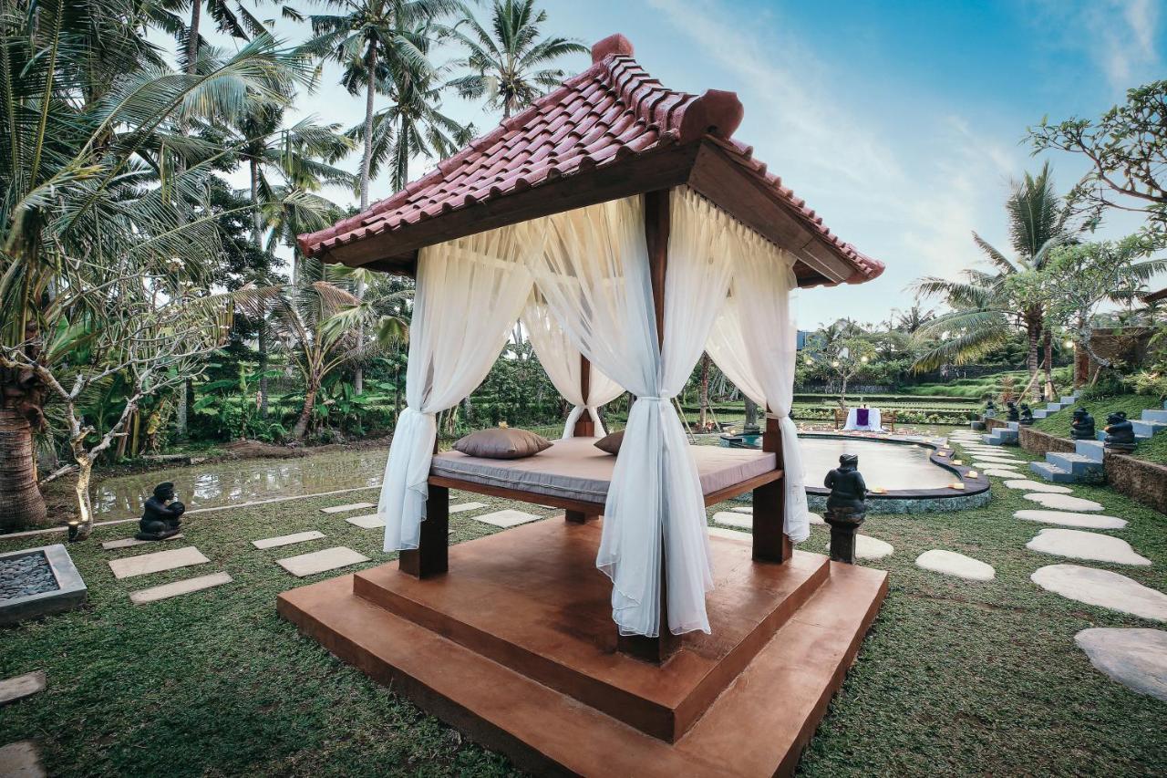 Keraman Suite Ubud Buitenkant foto